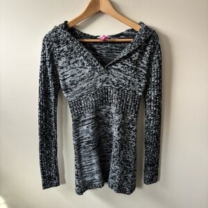 Y2K Derek Heart Hooded Knit Sweater